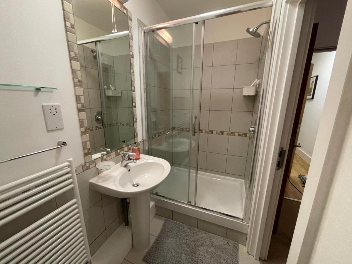 Hawkesmoor House Апартаменты *